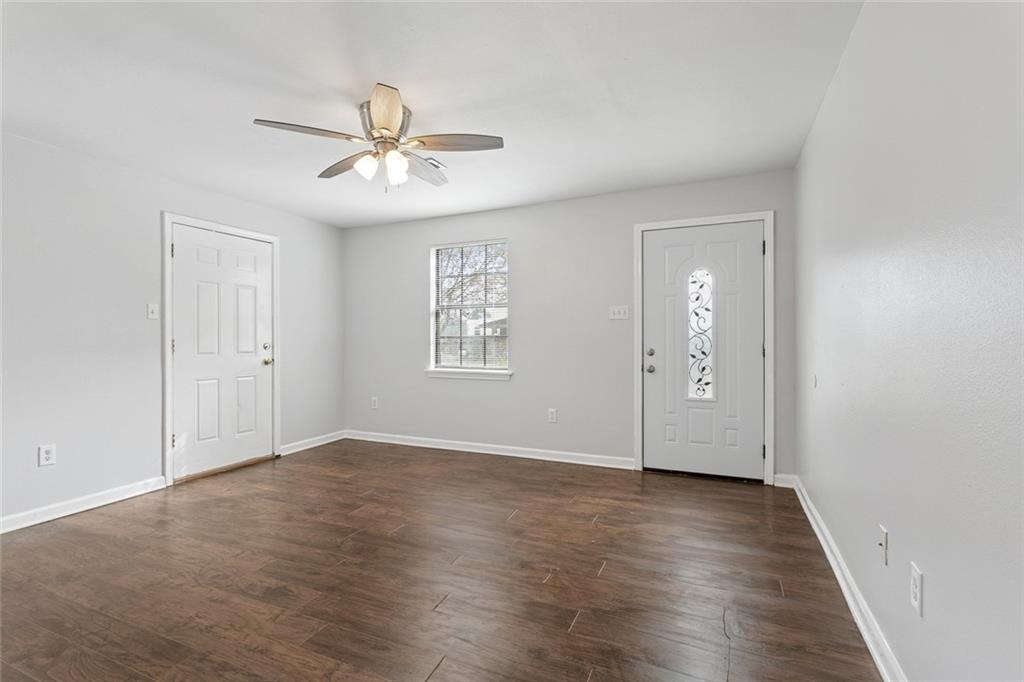 2136 E BEAUREGARD Street