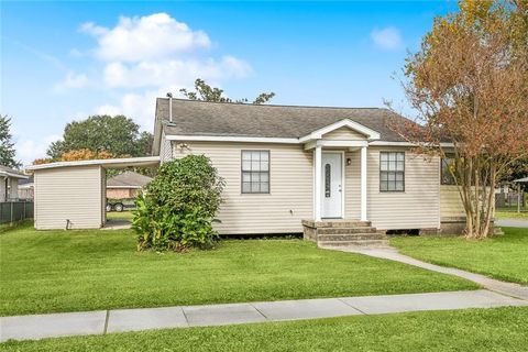 2136 E BEAUREGARD Street Chalmette LA 70043