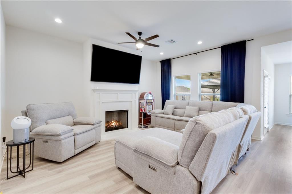 117 LIGHTBOURNE Drive