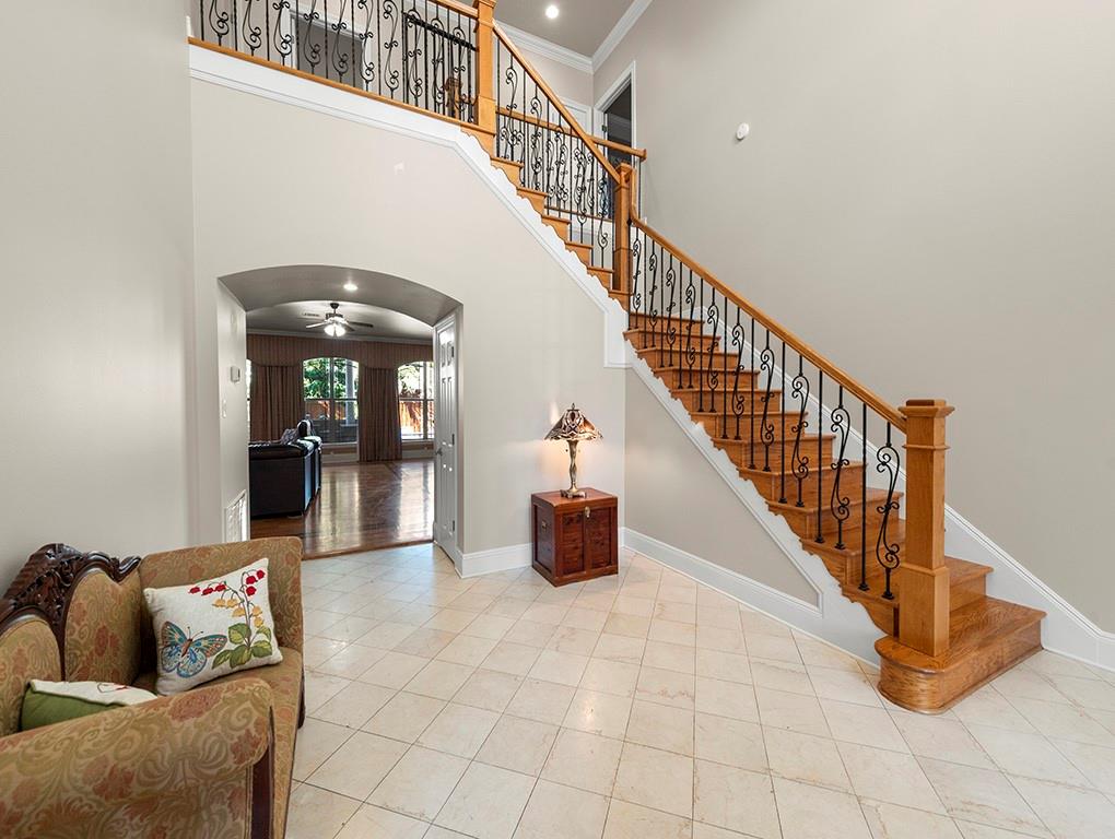 4718 TAFT Park