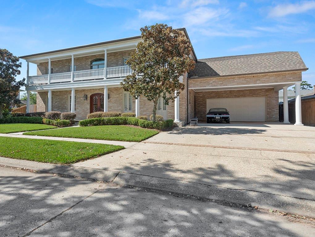 4718 TAFT Park