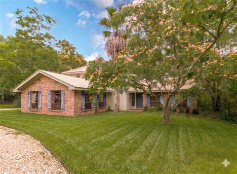 Photo of 208 CHENEL Street, Folsom, LA 70437 (MLS # 2561316)