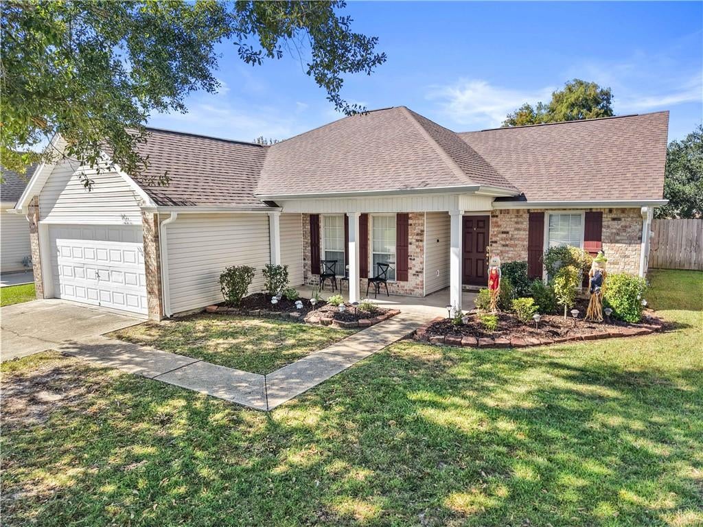 1009 DEBORAH Drive