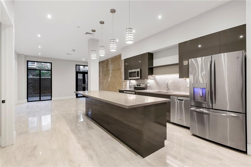 917 CONTI Street 203