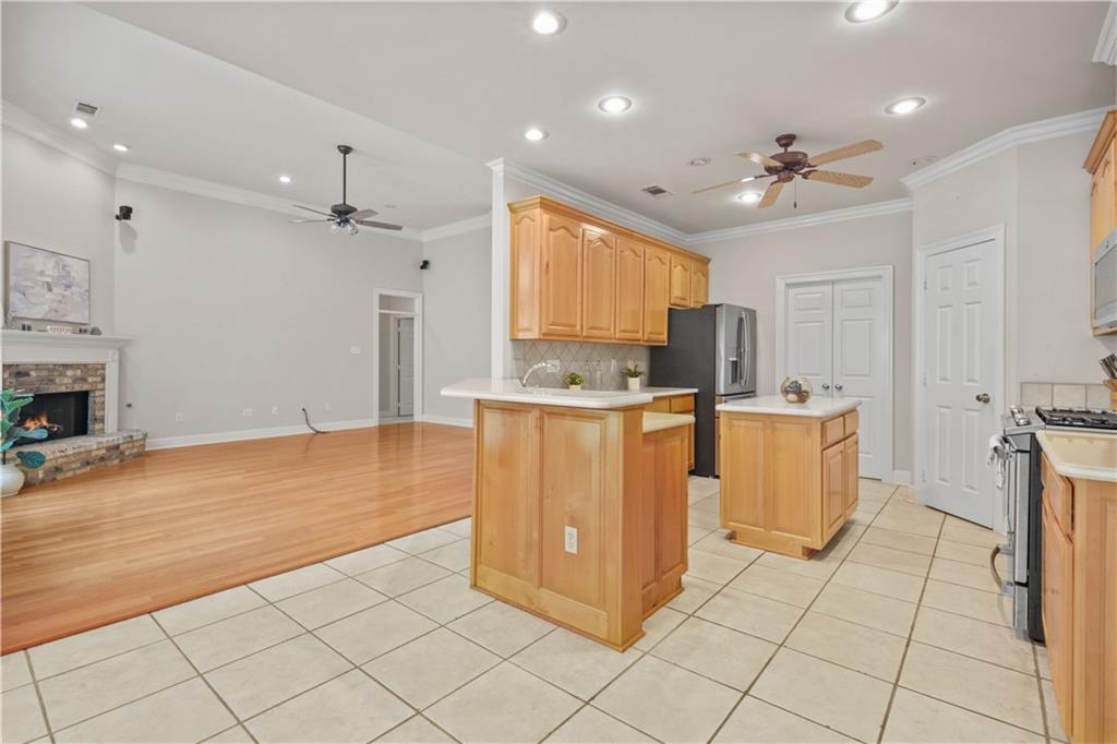 61489 QUEEN ANNE Drive