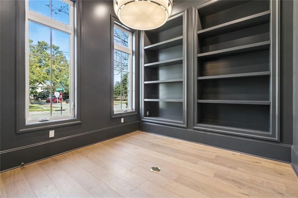 2100 AVENUE B Avenue