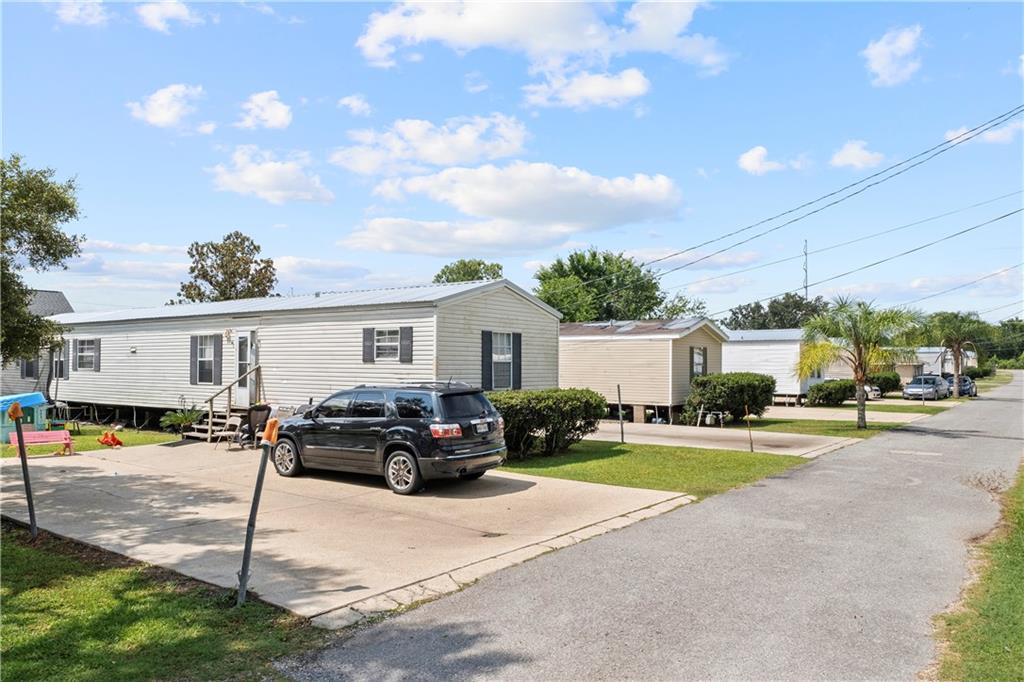 Belle Chasse, Louisiana 70037, United States, ,Commercial,Pending,25917