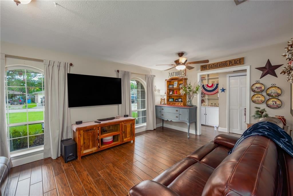 137 DIANNE Drive