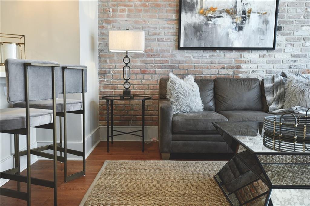 614 BARONNE Street 303