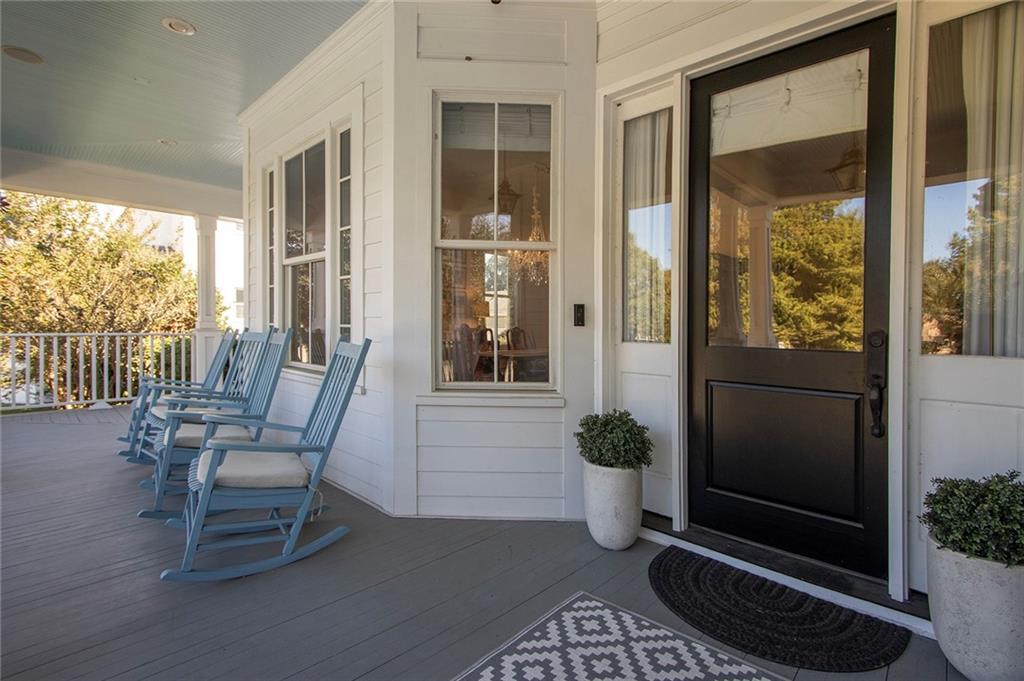 6925 CANAL Boulevard