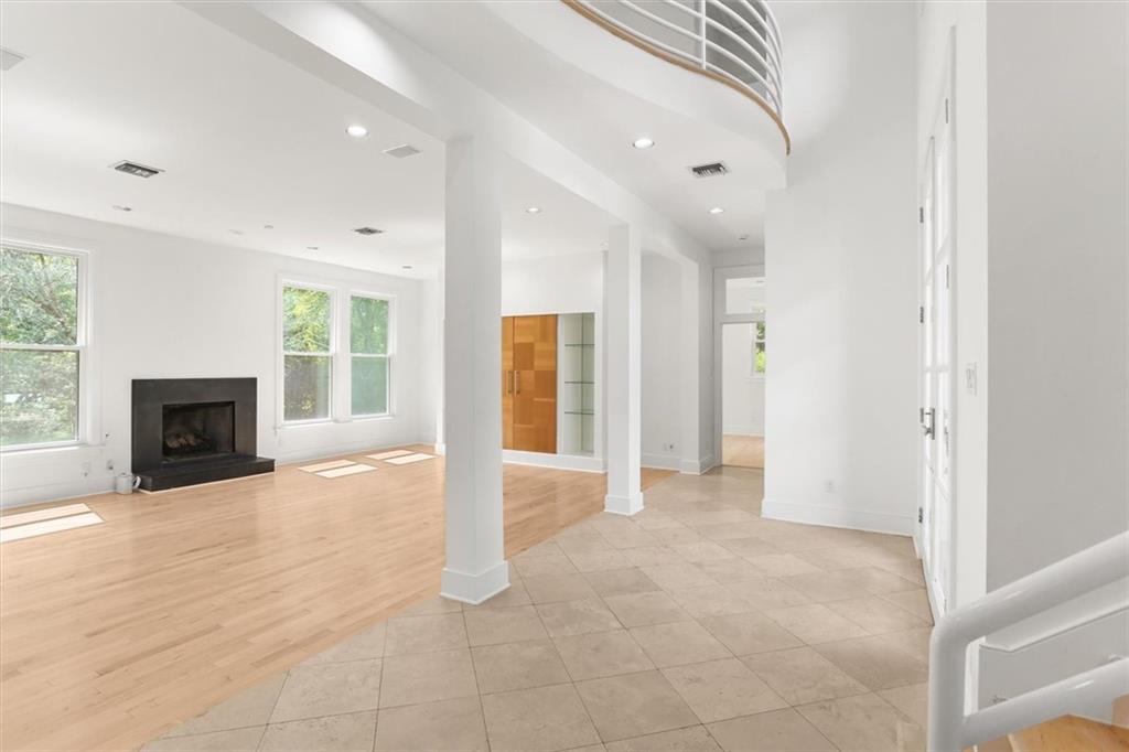 8 SHOAL CREEK Drive