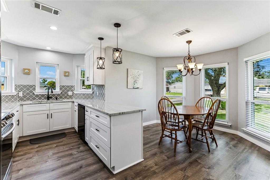 315 DAVIS Drive