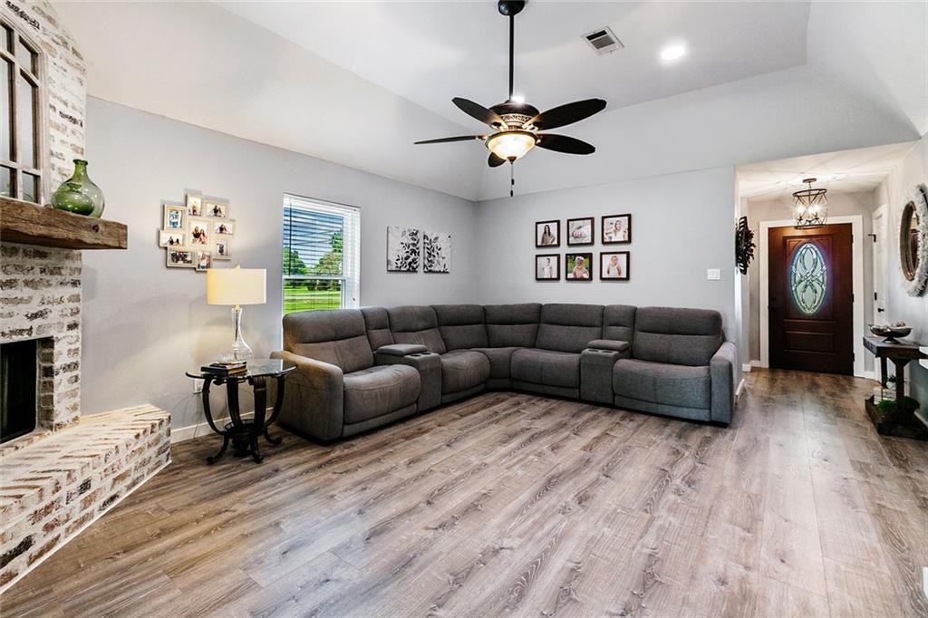 315 DAVIS Drive