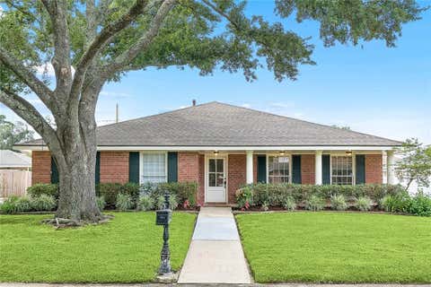 Photo of 20 MELROSE Drive, Destrehan, LA 70047 (MLS # 2561156)