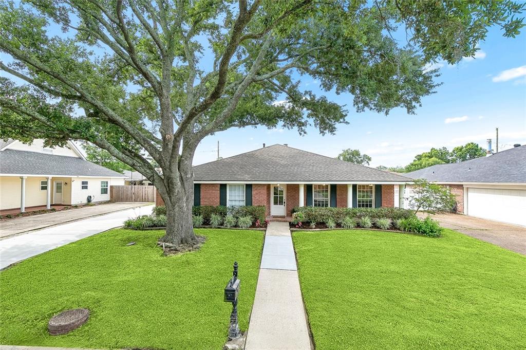 20 MELROSE Drive