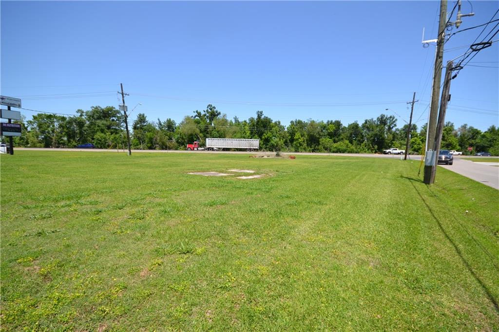 12429 HWY 90 Highway
