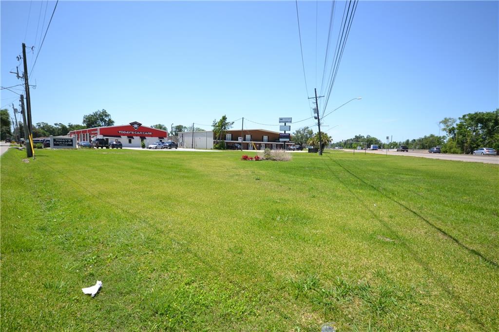 12429 HWY 90 Highway