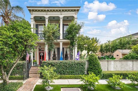 1527 SIXTH Street New Orleans LA 70115