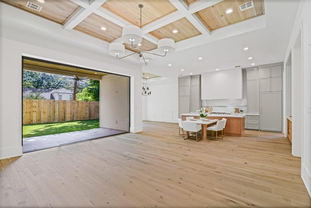 111 ARLINGTON Drive