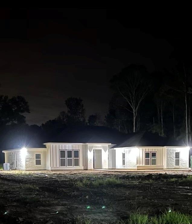 Holden, Louisiana 70744, United States, 4 Bedrooms Bedrooms, ,4 BathroomsBathrooms,Residential,Pending,70619