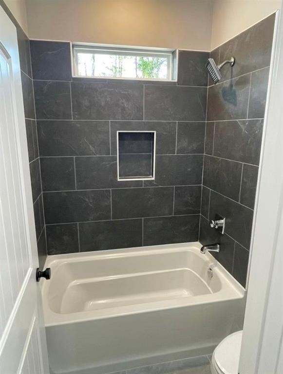 Holden, Louisiana 70744, United States, 4 Bedrooms Bedrooms, ,4 BathroomsBathrooms,Residential,Pending,70619