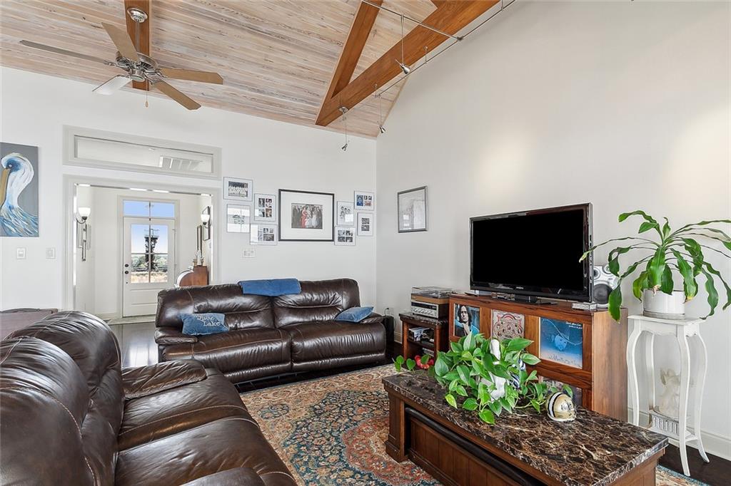 419 CARR Drive