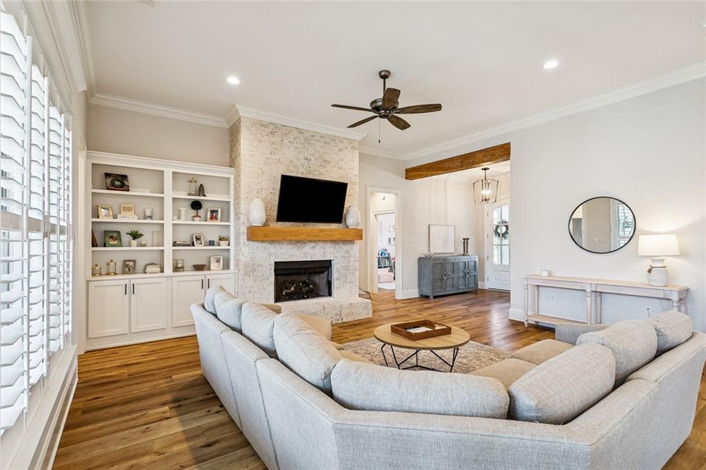 3012 ROCK DOVE Drive