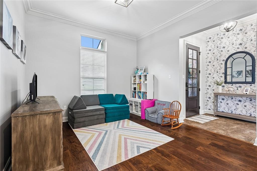 183 RAIFORD OAKS Boulevard