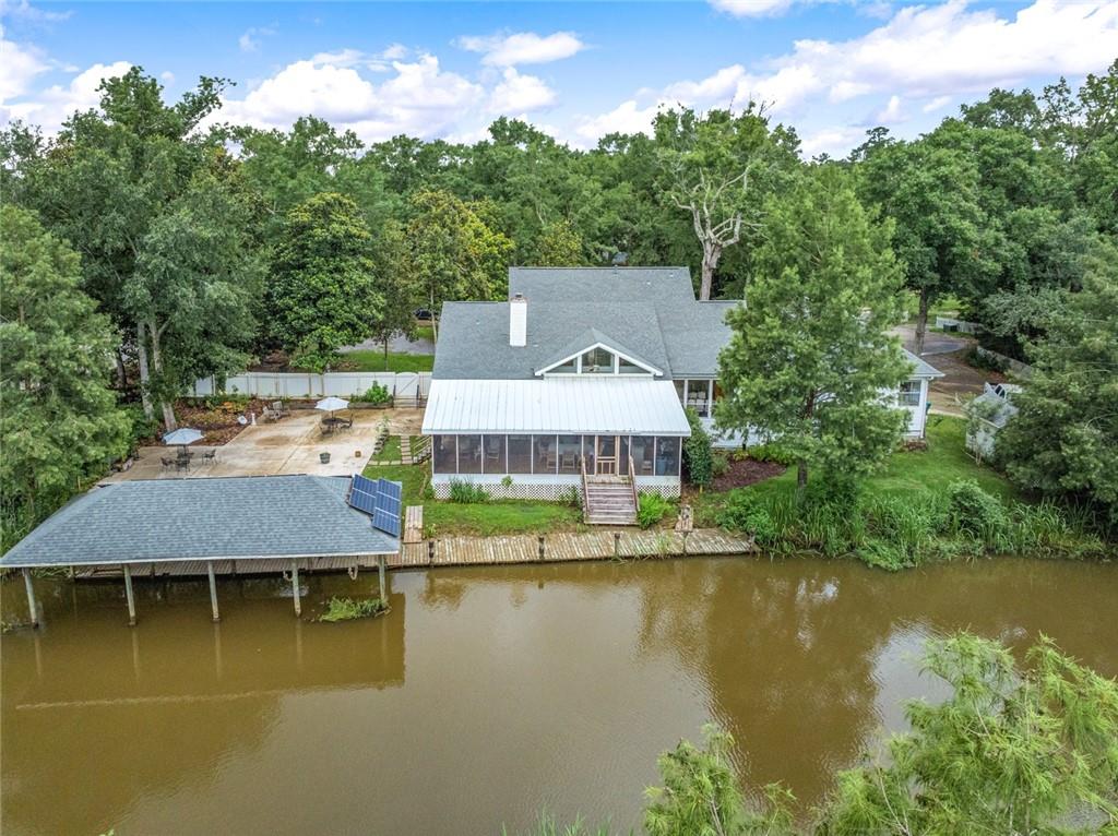 Photo 5 of 34 of 100 LIVE OAK Drive house