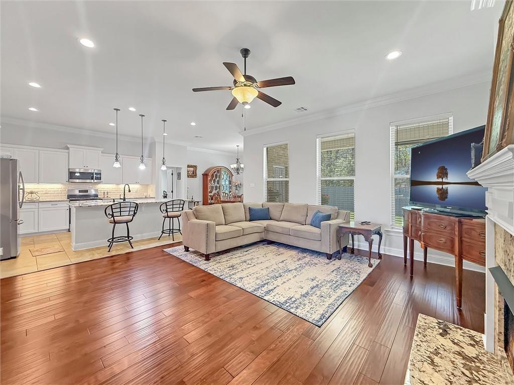 339 SAWGRASS Loop