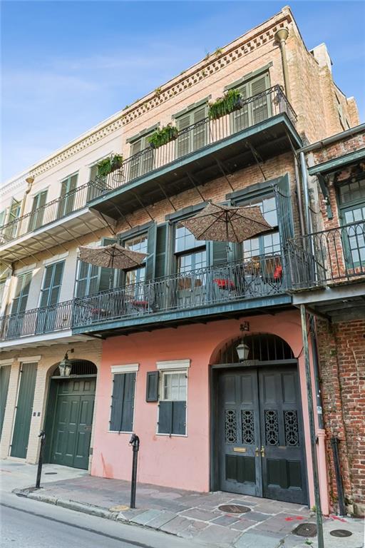 1231 CHARTRES Street 2