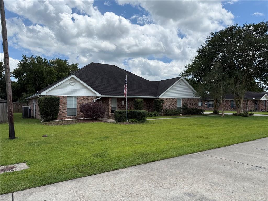 603 KELLI Street