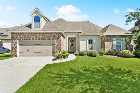 1084 CYPRESS CROSSING Drive Madisonville LA 70447