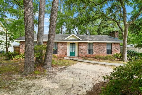 Photo of 2061 DUPRE Street, Mandeville, LA 70448 (MLS # 2551089)