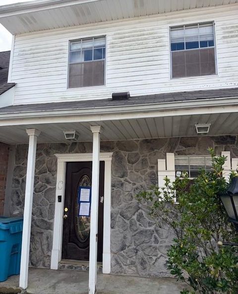 27 BRANDON HALL Drive C Destrehan LA 70047