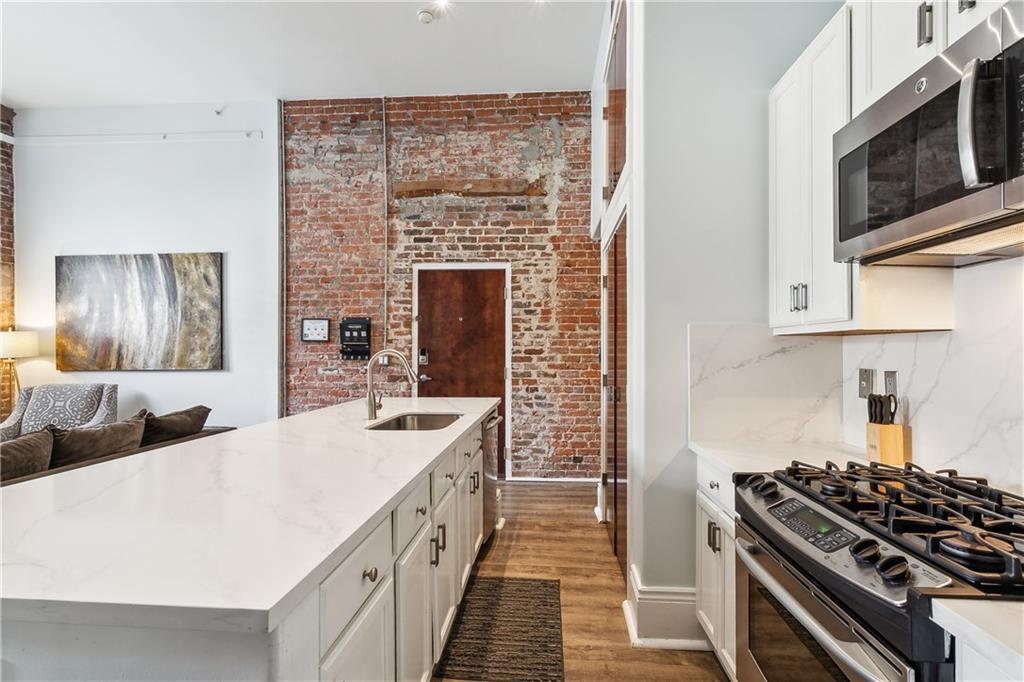 New Orleans, Louisiana 70130, United States, 2 Bedrooms Bedrooms, ,2 BathroomsBathrooms,Residential,Active,45209