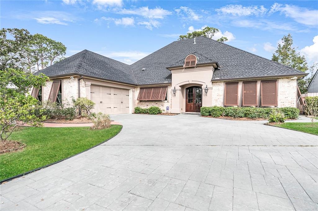 131 COLONIAL CLUB Drive