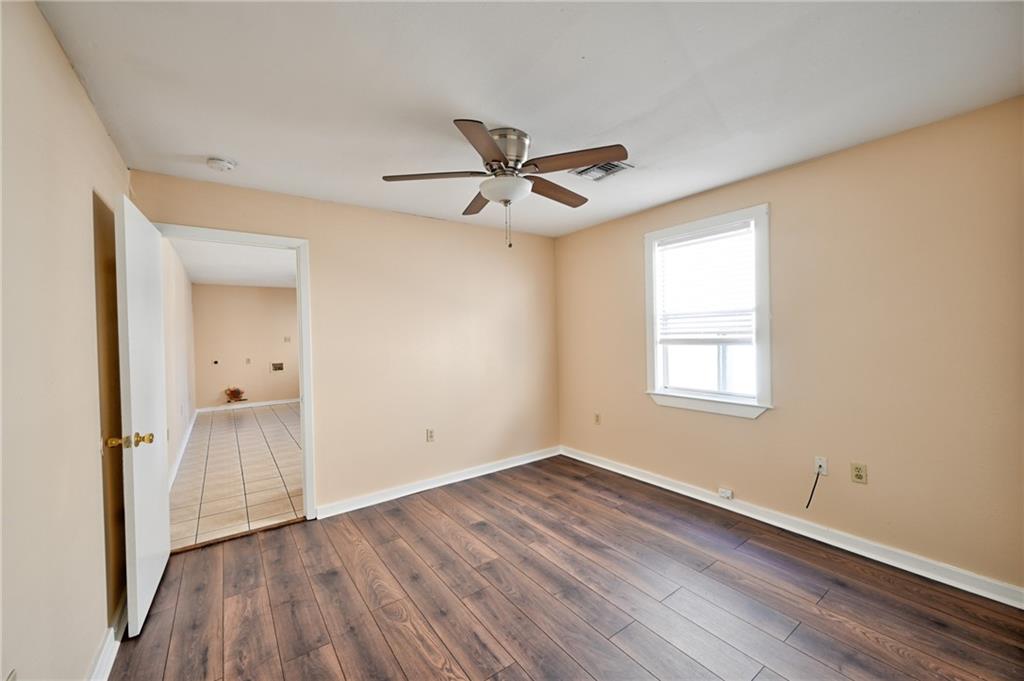 New Orleans, Louisiana 70114, United States, 4 Bedrooms Bedrooms, ,2 BathroomsBathrooms,Residential,Active,237374