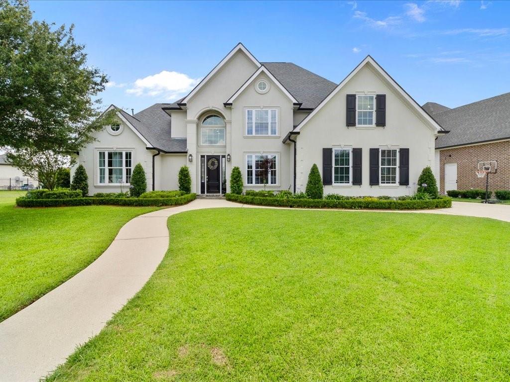 118 DOG WOOD Drive