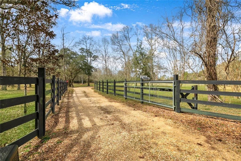 11679 HIGHWAY 40
