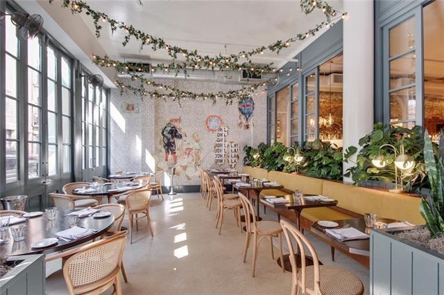 New Orleans, Louisiana 70130, United States, 2 Bedrooms Bedrooms, ,2 BathroomsBathrooms,Residential,Pending,70098