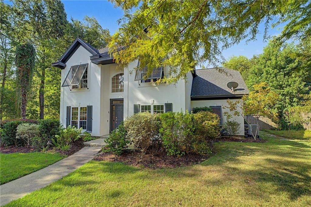 11 AUDUBON Lane