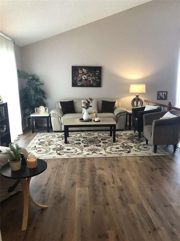 106 SAINT JOHN Circle