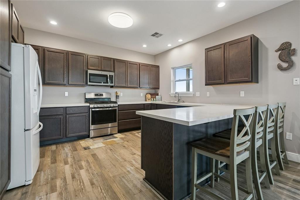 25725 CHEF MENTEUR Highway