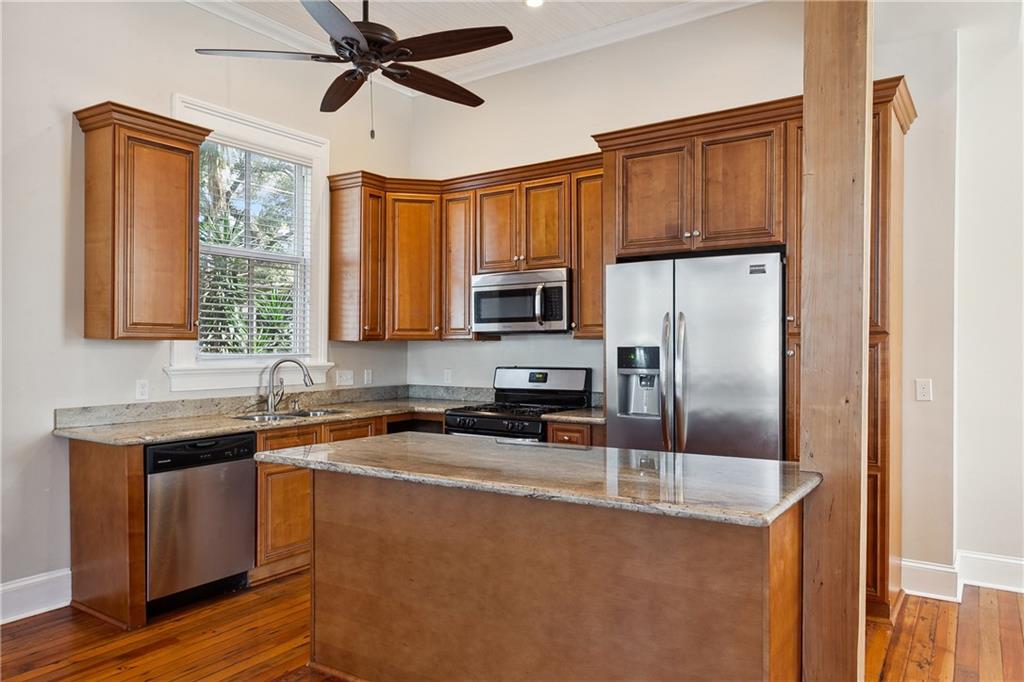 New Orleans, Louisiana 70119, United States, 3 Bedrooms Bedrooms, ,3 BathroomsBathrooms,Residential,Active,53557