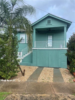 215 GOVERNOR HALL ST, GRETNA, LA 70053 - Image 9b8e437d36ce8b599166ed76f94beb2c/2174090169