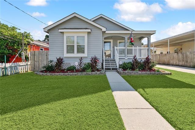 15 E CHALMETTE Circle