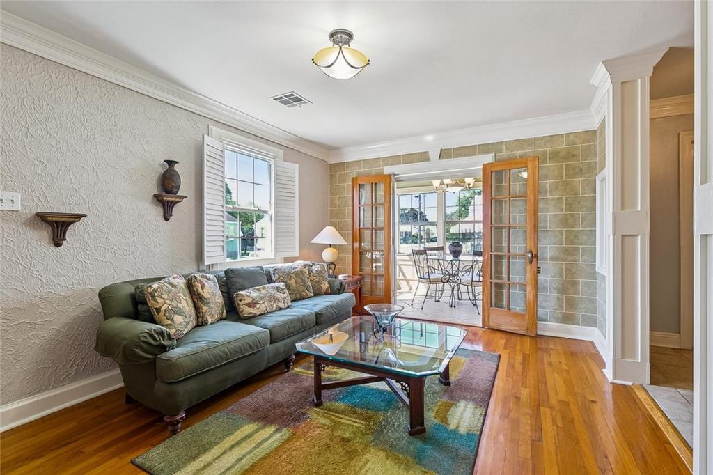 21 SONIA Place