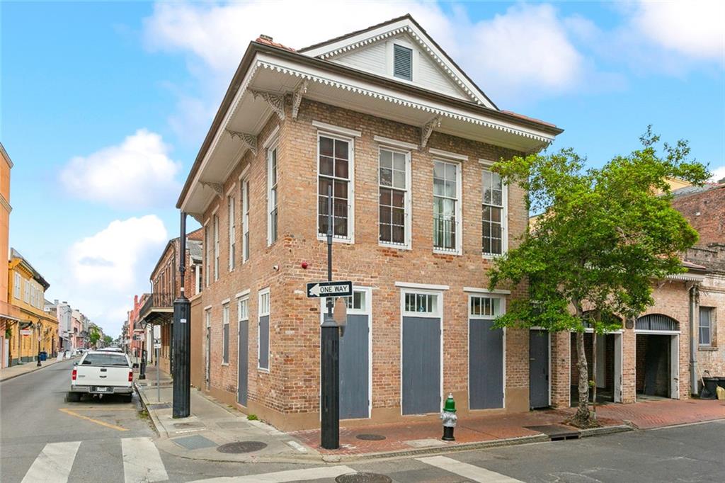 939 41 BIENVILLE Street