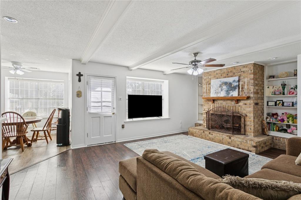 28 GRAND CANYON Drive